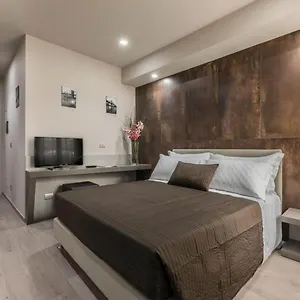 Astoria Deluxe ** Bologna